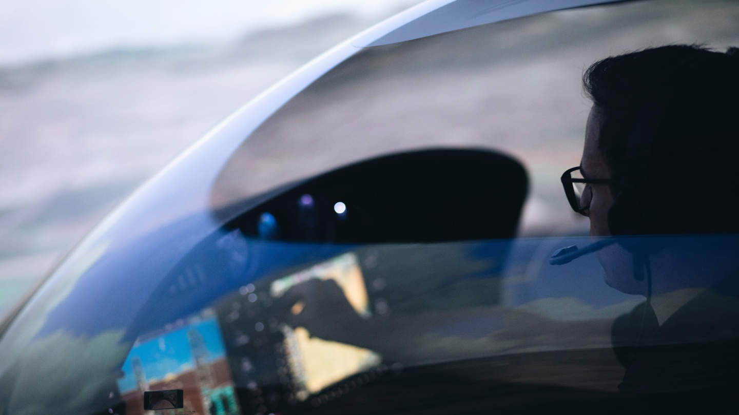 Pilot Paxis Training Cockpit Simulation Center